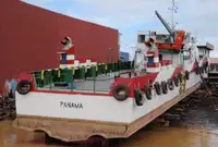 Ọkọ̀ ojú omi tí ó mú àwọn ìkọ́kọ̀ fún tà
