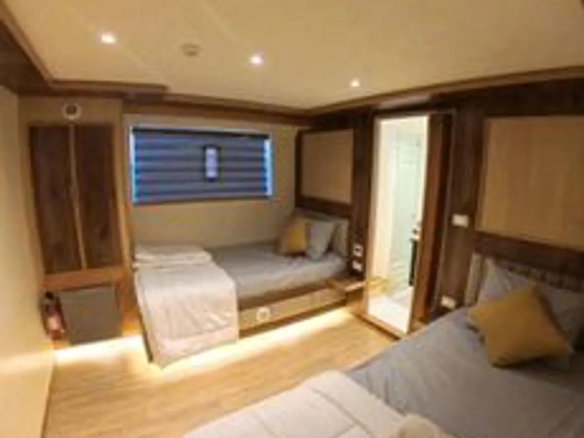 Yacht fún tà