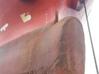 Ọkọ̀ tí ó mú epo / kemikali fún tà