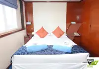 Ọkọ̀ ojú omi ìrìn-àjò fún tà