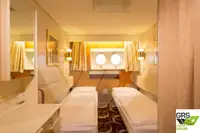 Ọkọ̀ ojú omi ìrìn-àjò fún tà