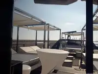 Ọkọ̀ ọpọlọpọ̀ ènìyàn fún tà