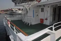 Ọkọ̀ ọpọlọpọ̀ ènìyàn fún tà