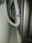 Ọkọ̀ tí wọn fi maa ń gbé ohun èlò tí ó ní ìdáná fún tà