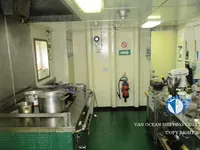 Ọkọ̀ tí ó mú epo / kemikali fún tà