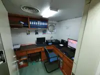 Ọkọ̀ tí wọn fi maa ń gbé ohun èlò tí ó ní ìdáná fún tà