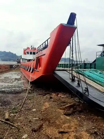 Ọkọ omi Landing, Tank fún tà