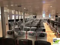 Ọkọ̀ ọpọlọpọ̀ ènìyàn fún tà