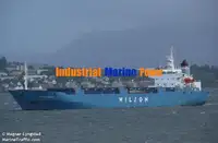 Ọkọ̀ tí wọn fi maa ń gbé ohun èlò tí ó ní ìdáná fún tà