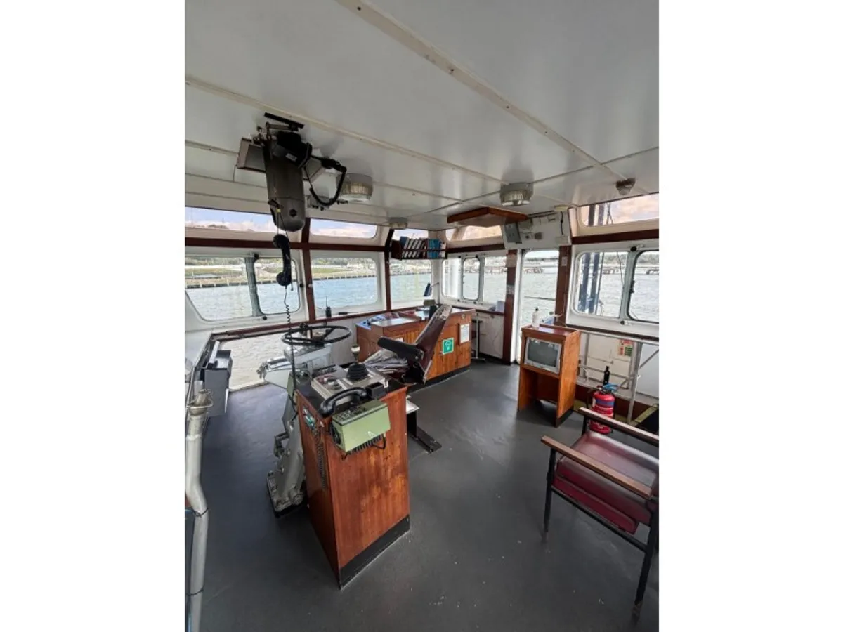 Ọkọ omi ti o fa fún tà