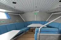 Ọkọ̀ ojú omi ìrìn-àjò fún tà