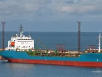 Ọkọ̀ tí ó mú epo / kemikali fún tà
