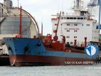 Ọkọ̀ tí ó mú epo / kemikali fún tà