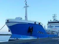 Ọkọ̀ tí ó mú epo / kemikali fún tà