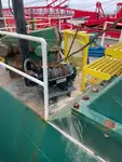 Ọkọ̀ ojú omi tí ó mú ìdọ̀tí fún tà