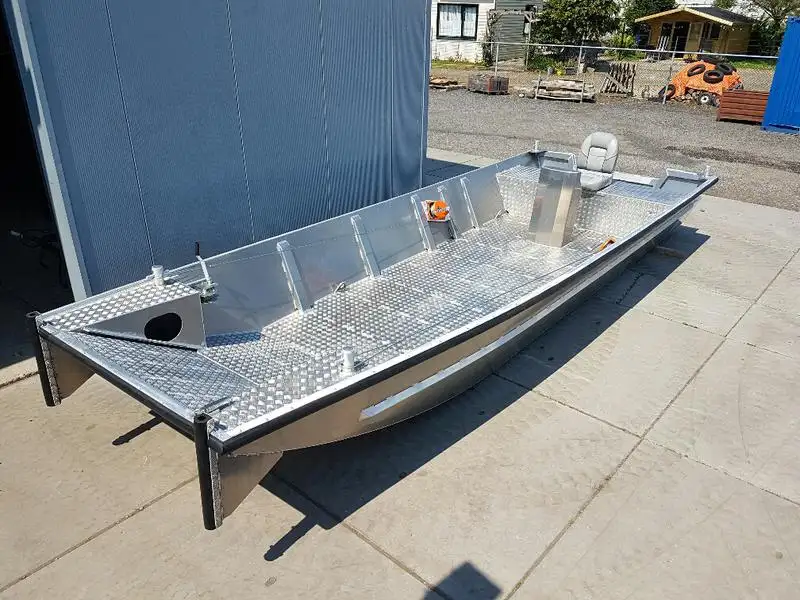 Ọkọ omi Landing, Tank fún tà