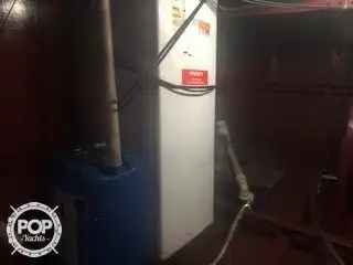 Ọkọ omi ti o mu ọja fún tà