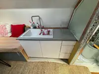 Ọkọ̀ ojú omi fun tita