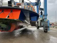 Ọkọ̀ ojú omi ìrìn-àjò fún tà