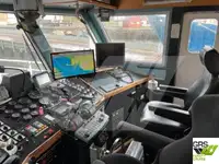 Ọkọ̀ ọpọlọpọ̀ ènìyàn fún tà