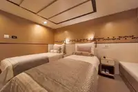 Ọkọ̀ ojú omi ìrìn-àjò fún tà