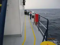 Ọkọ̀ tí wọn fi maa ń gbé ohun èlò tí ó ní ìdáná fún tà