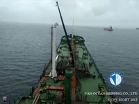 Ọkọ̀ tí ó mú epo / kemikali fún tà