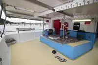 Ọkọ̀ ojú omi kékeré fún tà