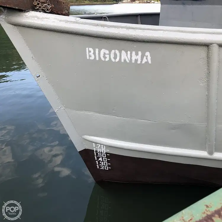 Ọkọ omi ti o mu ọja fún tà
