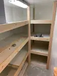 Ọkọ̀ tí wọn fi maa ń gbé ohun èlò tí ó ní ìdáná fún tà
