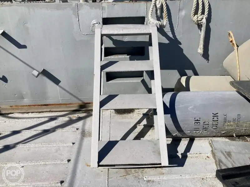 Ọkọ omi Landing, Tank fún tà