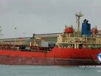 Ọkọ̀ tí ó mú epo / kemikali fún tà