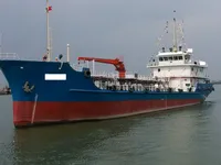 Ọkọ̀ tí ó mú epo / kemikali fún tà