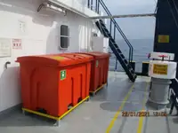 Ọkọ̀ tí wọn fi maa ń gbé ohun èlò tí ó ní ìdáná fún tà
