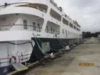 Ọkọ̀ ọpọlọpọ̀ ènìyàn fún tà