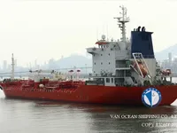 Ọkọ̀ tí ó mú epo / kemikali fún tà