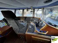 Ọkọ̀ ọpọlọpọ̀ ènìyàn fún tà