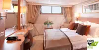 Ọkọ̀ ojú omi ìrìn-àjò fún tà