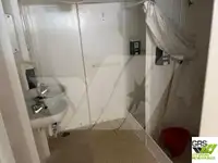 Ọkọ omi ti o mu ọja fún tà