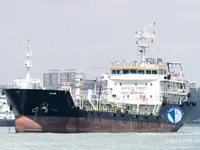 Ọkọ̀ tí ó mú epo / kemikali fún tà