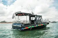 Ọkọ̀ ọpọlọpọ̀ ènìyàn fún tà
