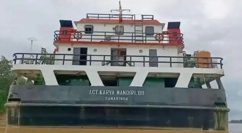 Ọkọ omi Landing, Tank fún tà