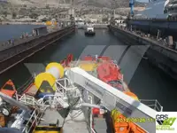 Ọkọ omi ti o mu ọja fún tà