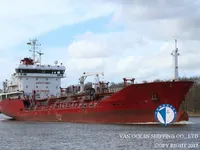 Ọkọ̀ tí ó mú epo / kemikali fún tà