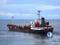 Ọkọ̀ tí ó mú epo / kemikali fún tà