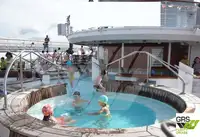 Ọkọ̀ ojú omi ìrìn-àjò fún tà