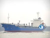 Ọkọ̀ tí ó mú epo / kemikali fún tà