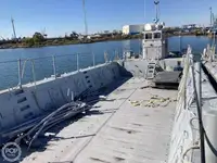 Ọkọ omi Landing, Tank fún tà