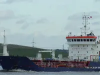Ọkọ̀ tí ó mú epo / kemikali fún tà