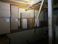 Ọkọ̀ ojú omi tí ó mú ìdọ̀tí fún tà